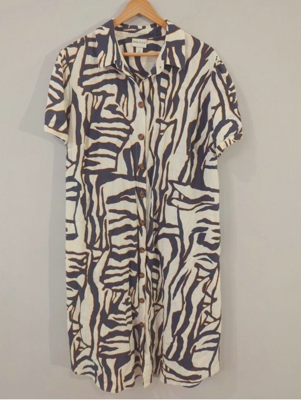 Ava & Viv Cream and Navy Zebra-Print Button Front Dress